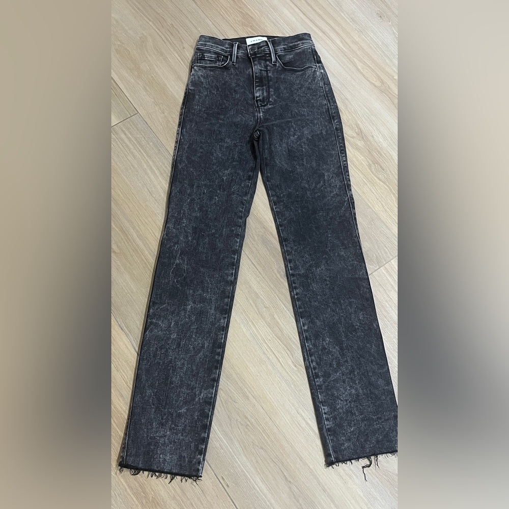 Frame Le Sylvie Slender Straight Black Acid Wash Jeans
